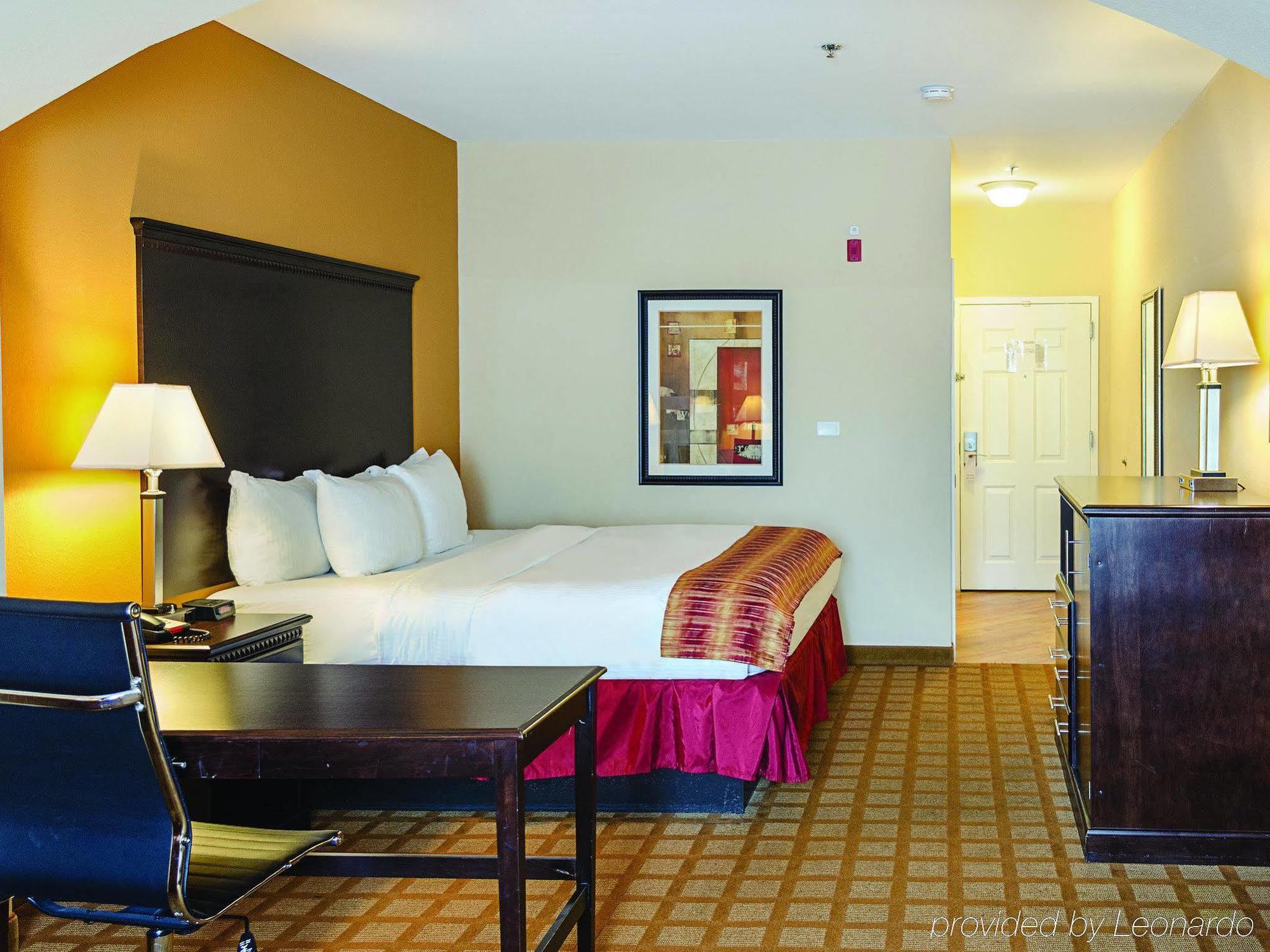 La Quinta By Wyndham Mobile Satsuma / Saraland Hotel Exterior photo